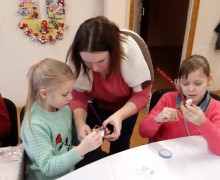 Мастер-класс «Блеск новогодней игрушки в Ермолинском ДК