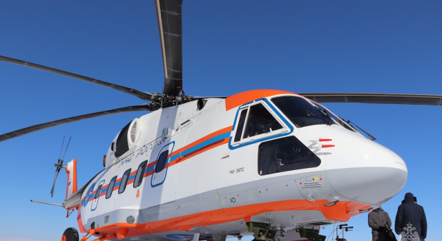 МЧС России получил первую партию новейших вертолетов Ми-38ПС